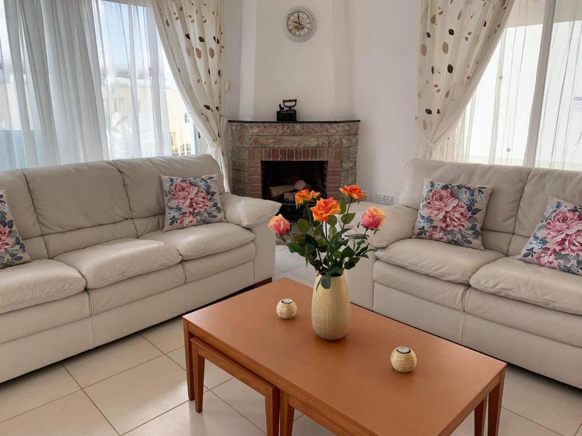 Peyia Palm Villa Paphos 外观 照片