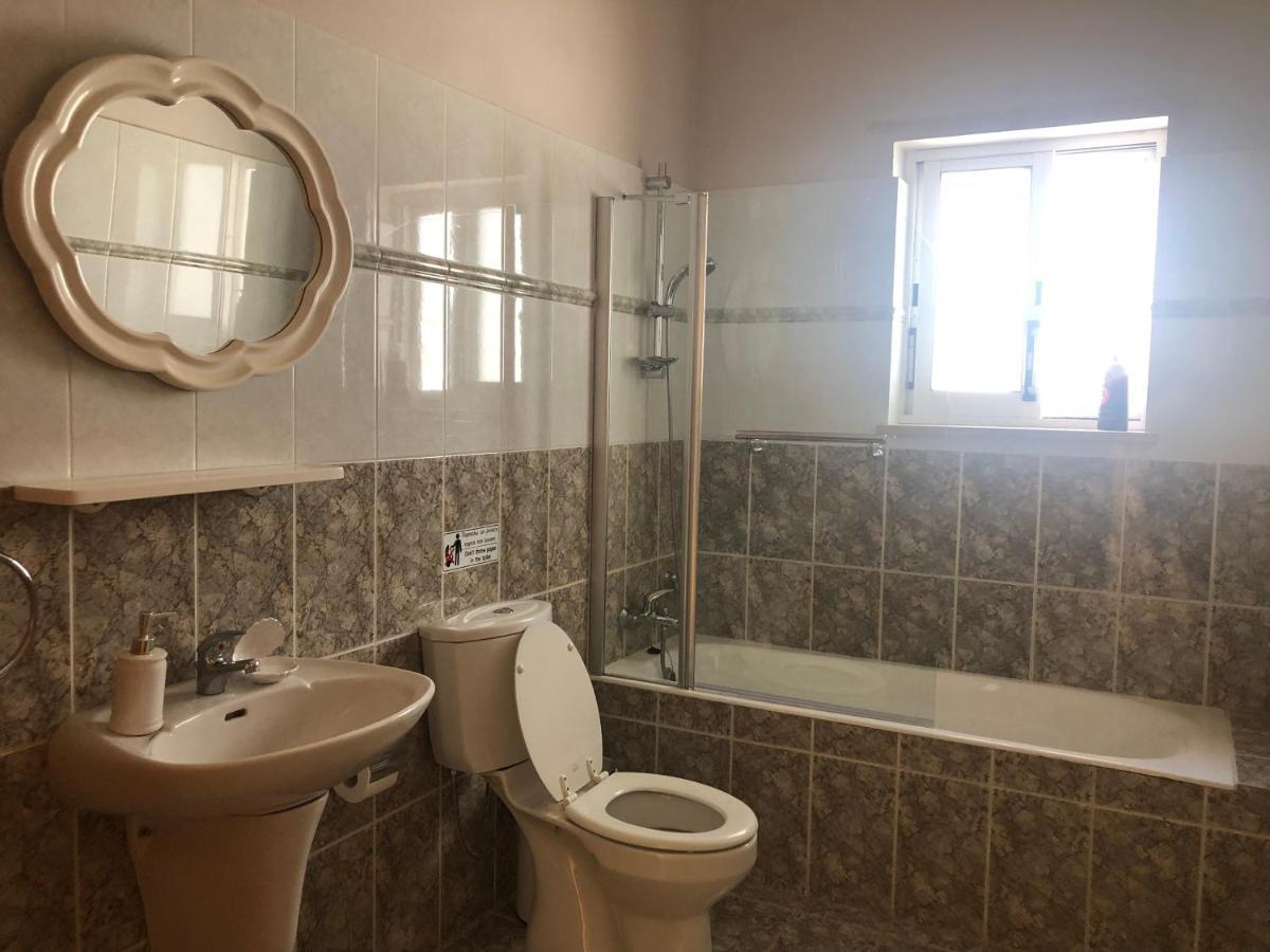 Peyia Palm Villa Paphos 外观 照片